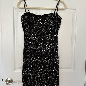 Vintage Elegant Black and Gold Patterned Dress